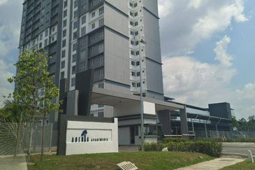 ADENIA APARTMENT @ BANDAR PARKLANDS, KLANG