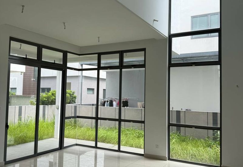 Broadleaf Residences, Hometree