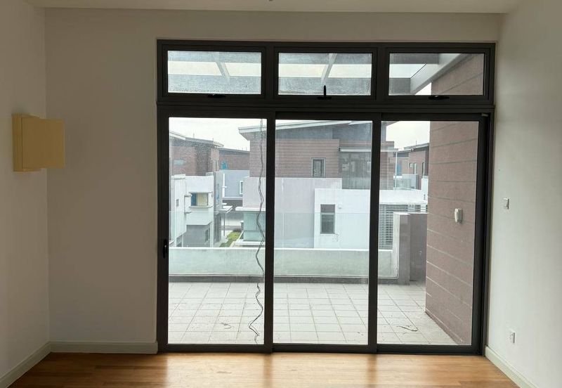 Broadleaf Residences, Hometree