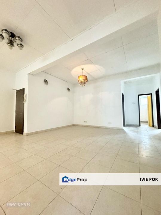 Lakes Condominium Kota Kemuning Apartment  For Sale 1490sqft With 2 Car Parking, Selangor, Kota Kemuning