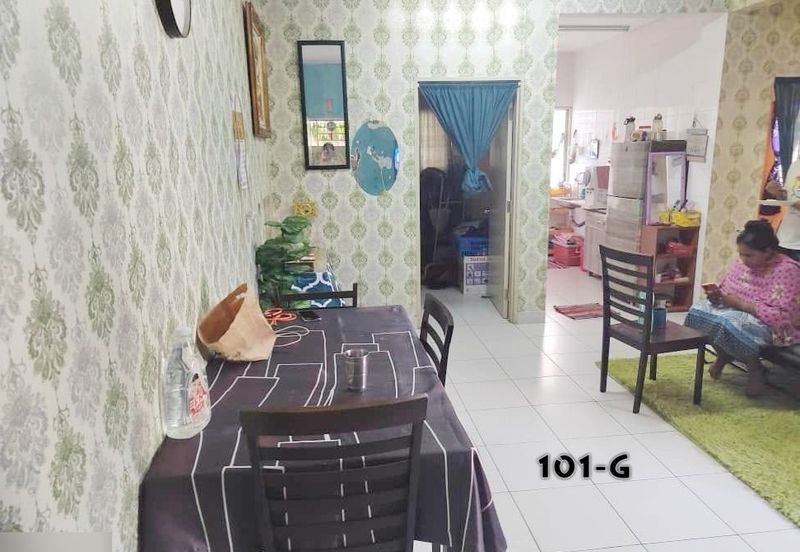 Pangsapuri Akasia, Bandar Botanic