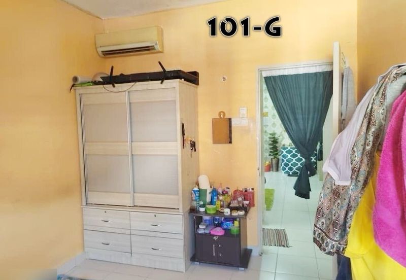 Pangsapuri Akasia, Bandar Botanic