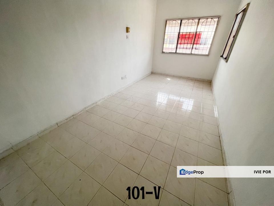 Taman Klang Utama Klang Terraced House For Sale 18x55 Double Storey, Selangor, Klang
