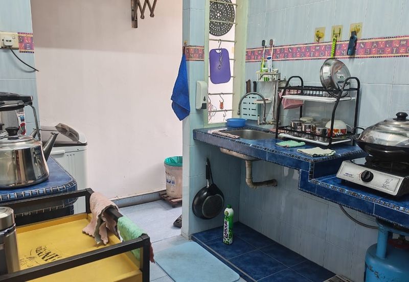 Pangsapuri Pelangi Indah