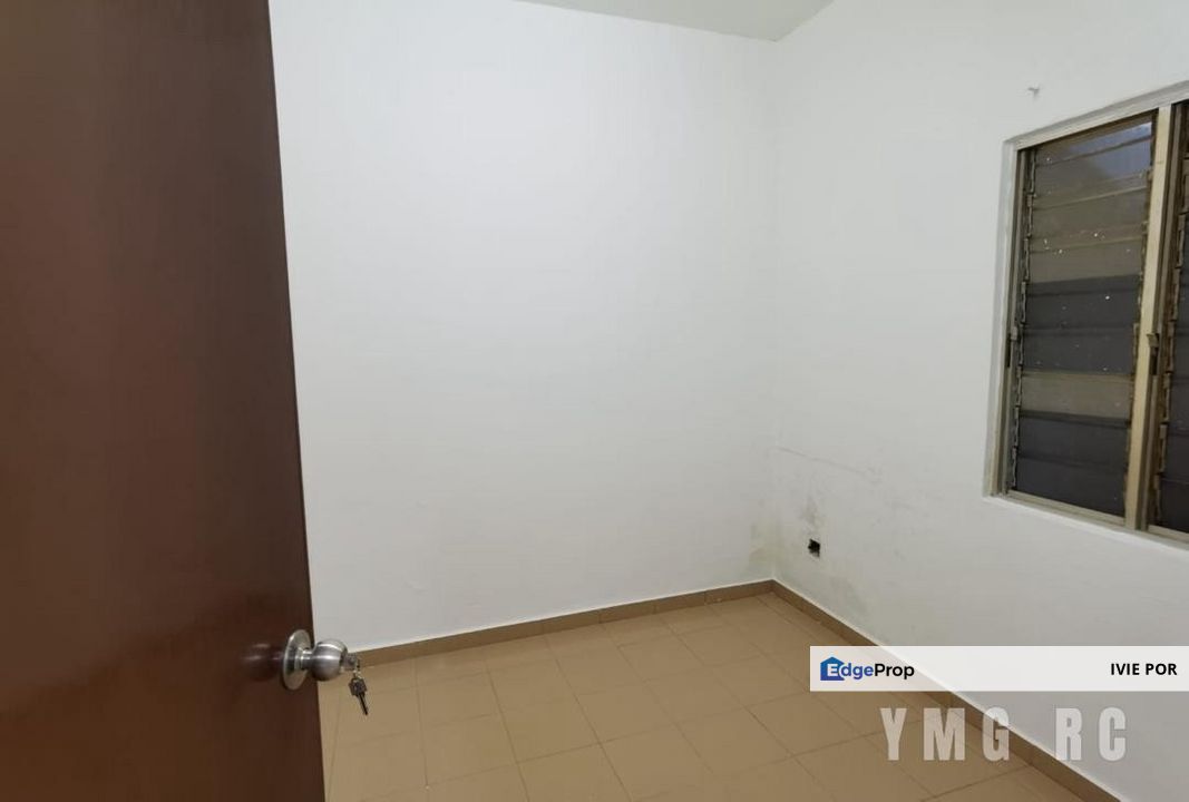 Taman Pendamar Indah 2 Condominium For Sale 667sqft Ground Floor, Selangor, Port Klang