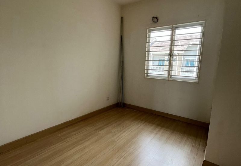 Saron @Bandar Bukit Raja