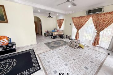 Taman Teluk Gedung Indah