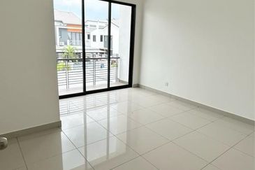 Robin @ Bandar Rimbayu