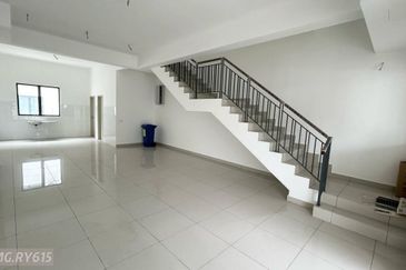 Robin @ Bandar Rimbayu