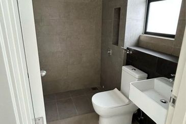 Robin @ Bandar Rimbayu