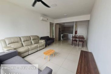 Gravit8 @ Klang South