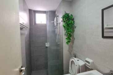 Gravit8 @ Klang South