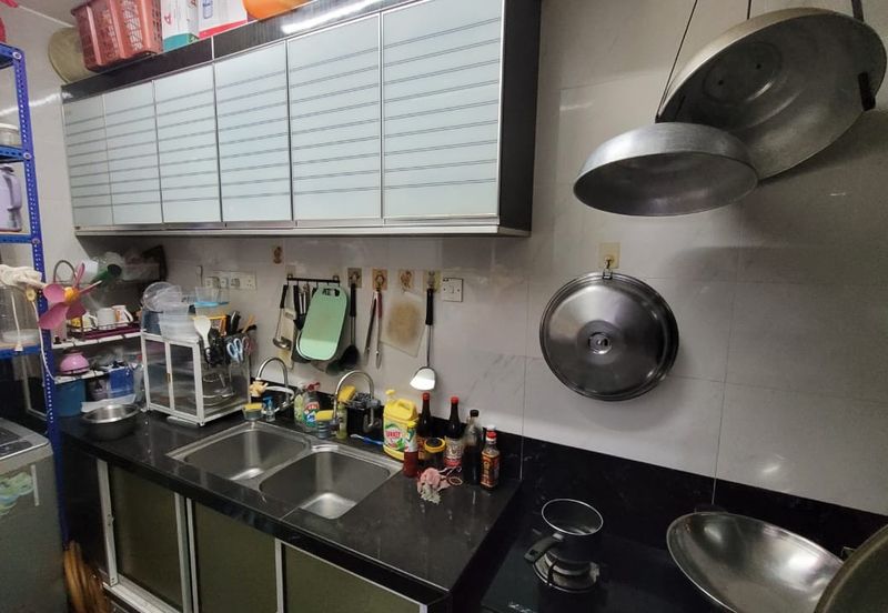 Pangsapuri Akasia, Bandar Botanic