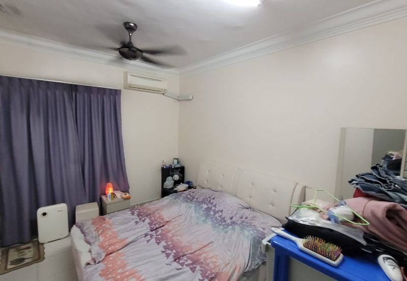 Pangsapuri Akasia, Bandar Botanic