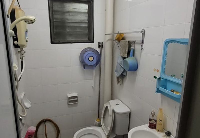 Pangsapuri Akasia, Bandar Botanic