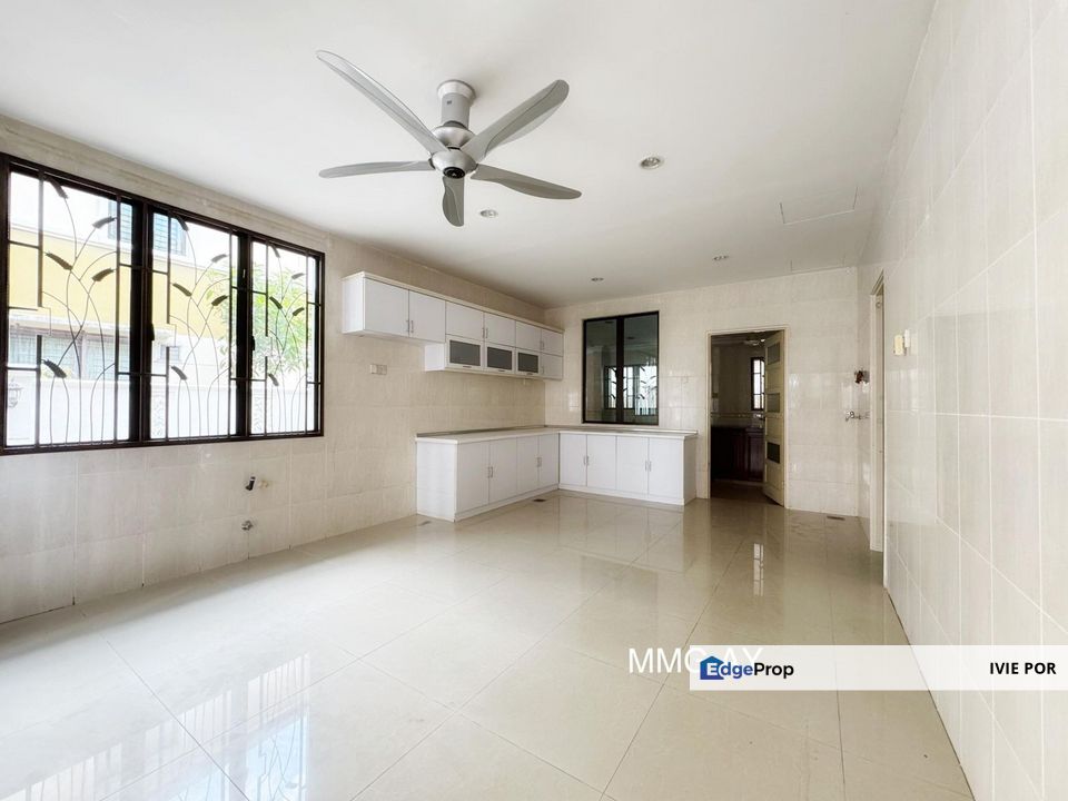 Taman Aman Perdana Klang Bungalow For Sale 50x80 Double Storey, Selangor, Klang