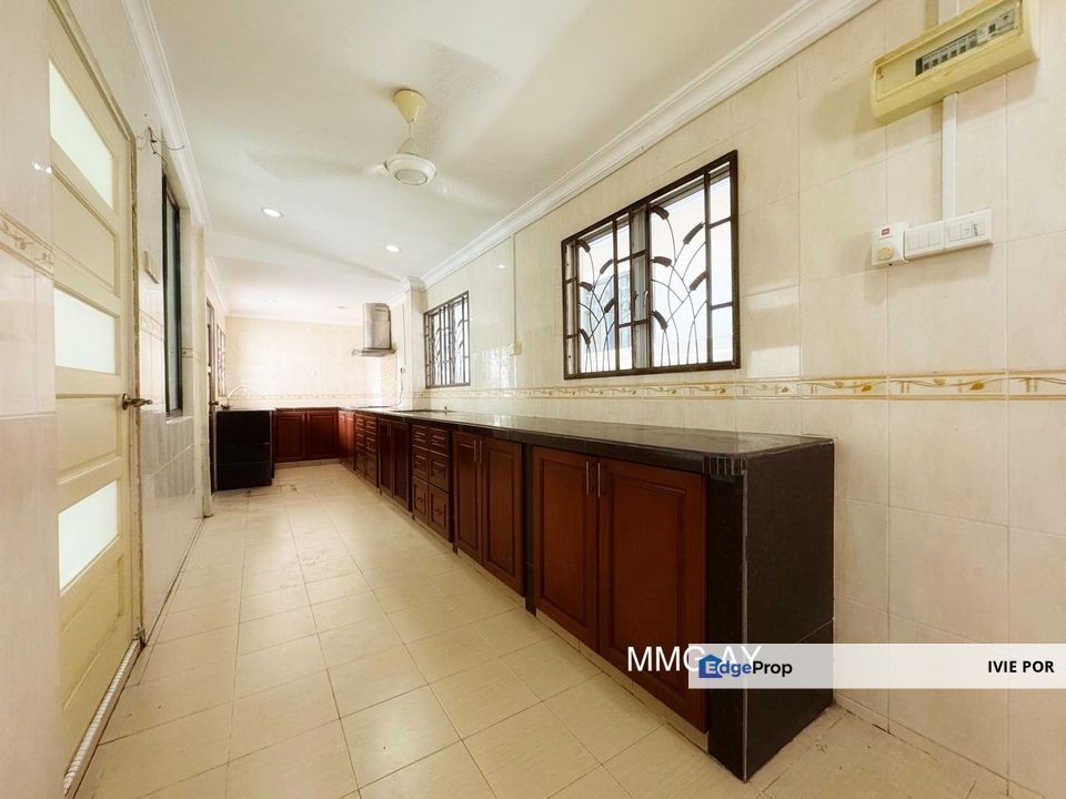 Taman Aman Perdana Klang Bungalow For Sale 50x80 Double Storey, Selangor, Klang