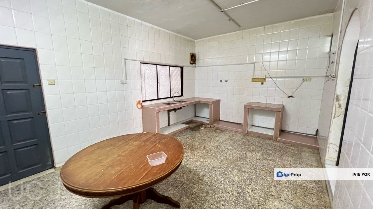 Taman Klang Utama Klang Terraced House For Sale 18x34 Double Storey, Selangor, Klang