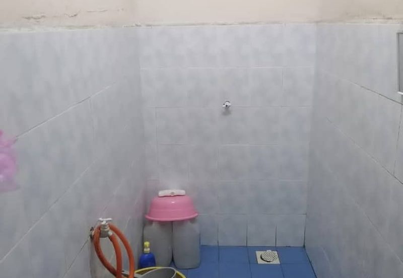 Pangsapuri Permai Indah Pandamaran Flat For Rent 657sqft