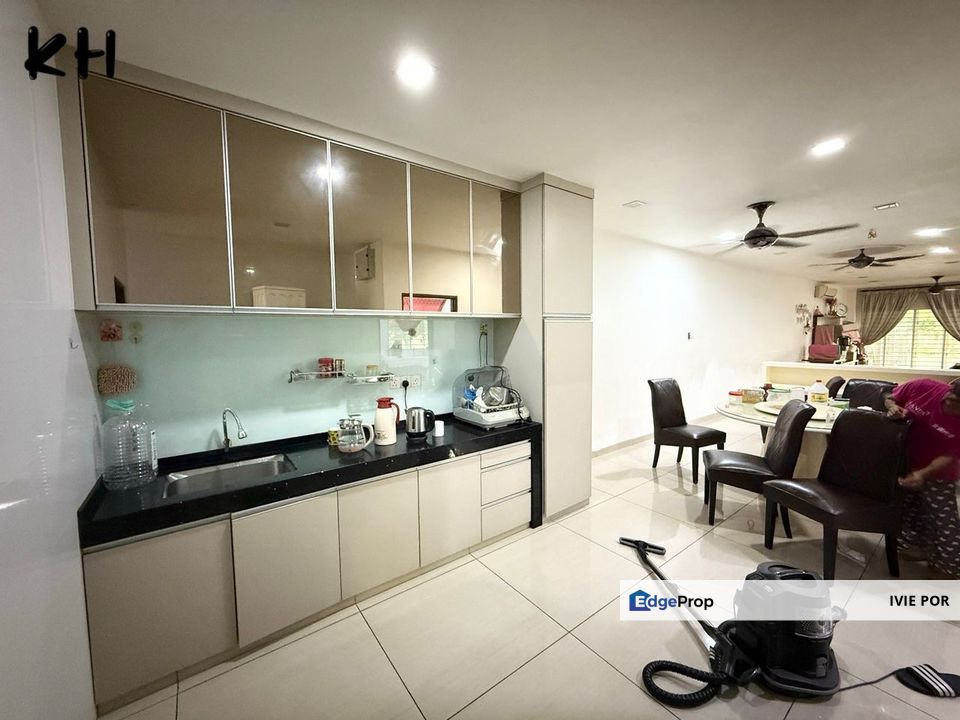 Kampung Jawa Klang Terraced House For Sale End Lot 20x103 Double Storey, Selangor, Klang