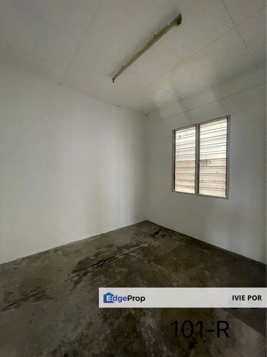 Pangsapuri Sri Ayu Bangi Flat For Sale 650sqft Low Cost, Selangor, Bangi
