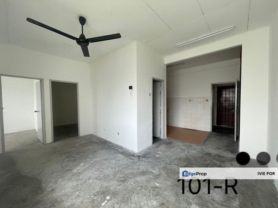Pangsapuri Sri Ayu Bangi Flat For Sale 650sqft Low Cost, Selangor, Bangi