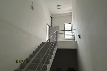 Gateway 16, Bandar Bukit Raja