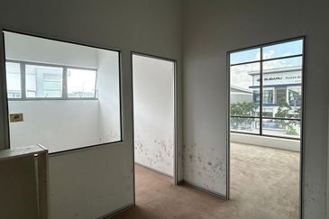 Gateway 16, Bandar Bukit Raja