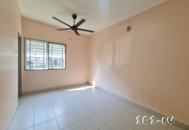 Pangsapuri Akasia, Bandar Botanic