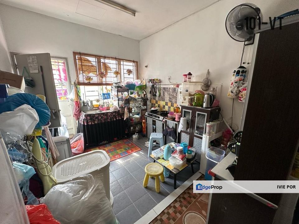 Taman Udang Cendana Klang Town House For Sale 22x88, Selangor, Klang