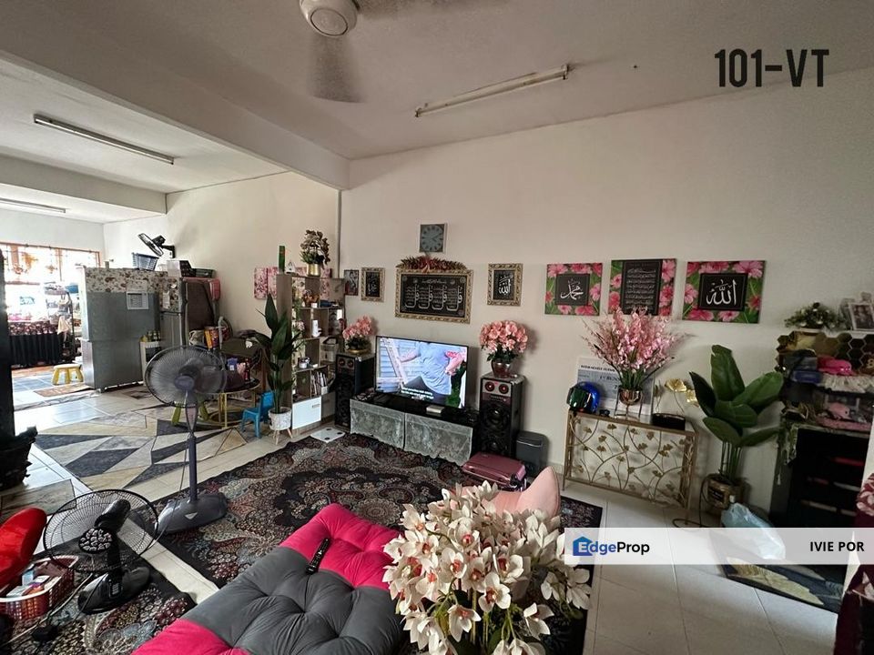 Taman Udang Cendana Klang Town House For Sale 22x88, Selangor, Klang