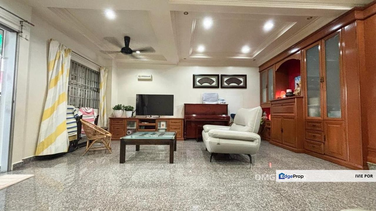 Taman Berkeley Klang Terraced House For Sale 20x80 Double Storey, Selangor, Klang