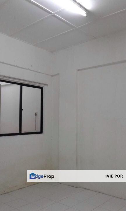 Bayu Villa Apartment Taman Bayu Perdana Klang For Sale 925sqft , Selangor, Klang