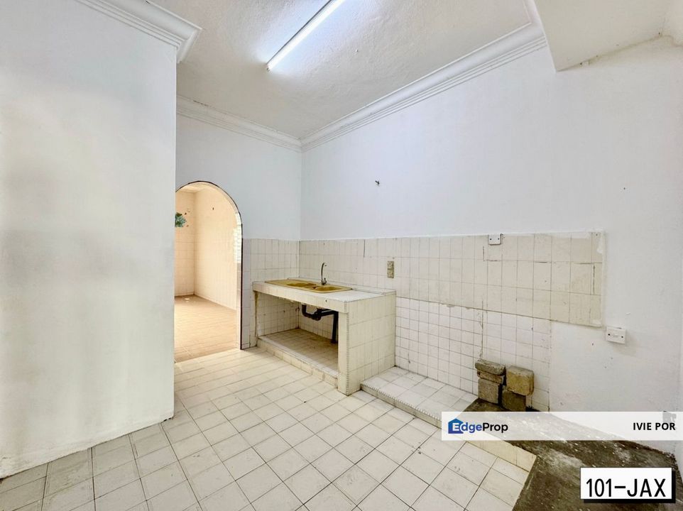 Taman Batu Belah Klang Terraced House For Sale 20x82 Double Storey , Selangor, Klang