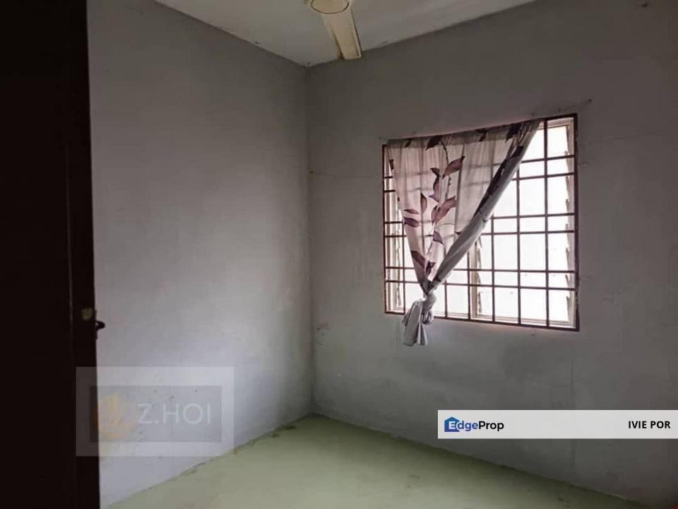 Bandar Bukit Tinggi 2 Klang Flat For Sale 650sqft 2nd Floor, Selangor, Klang