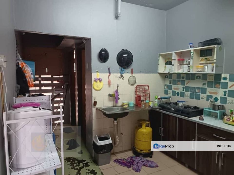 Bandar Bukit Tinggi 2 Klang Flat For Sale 650sqft 2nd Floor, Selangor, Klang