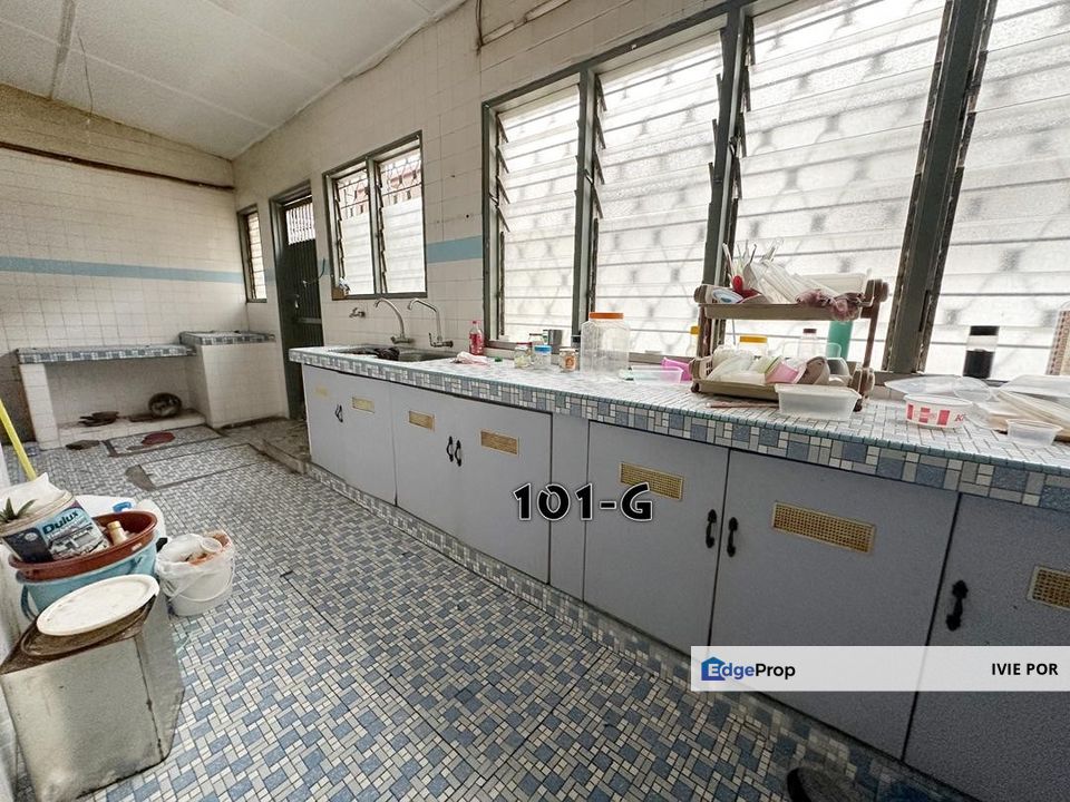 Taman Berkeley Klang Terraced House For Sale 22x70 Double Storey, Selangor, Klang