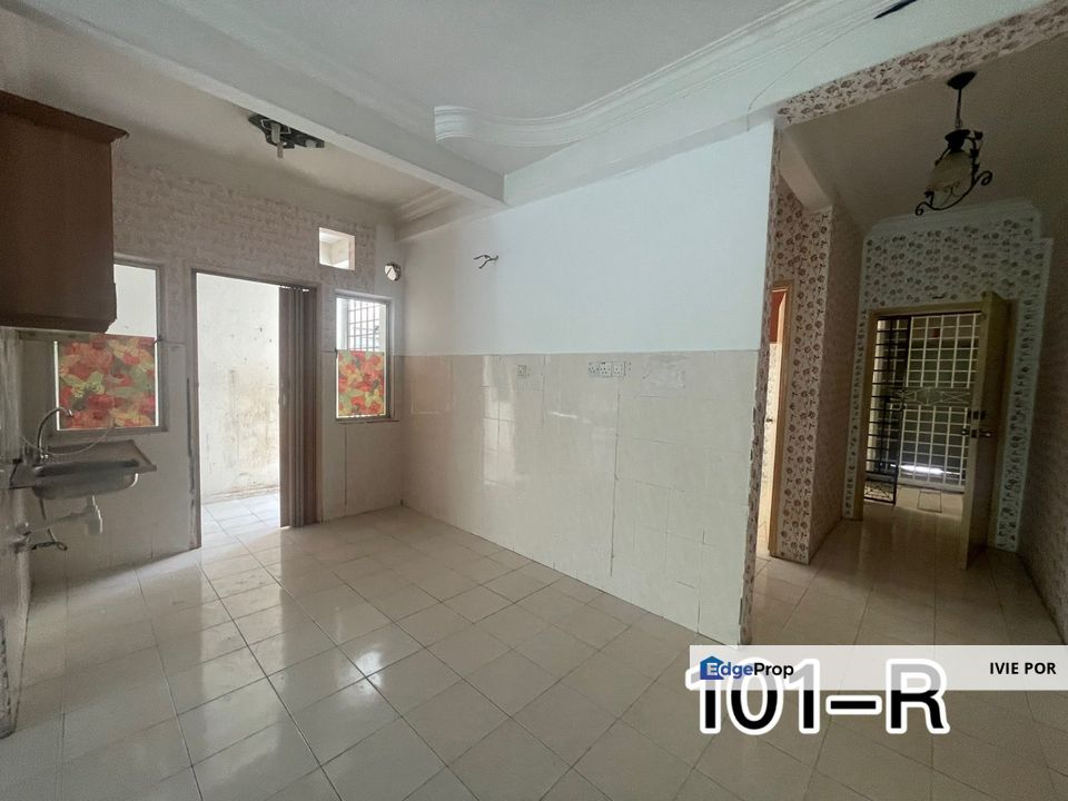 Vista Indah Putra Klang Apartment For Sale 950sqft , Selangor, Klang