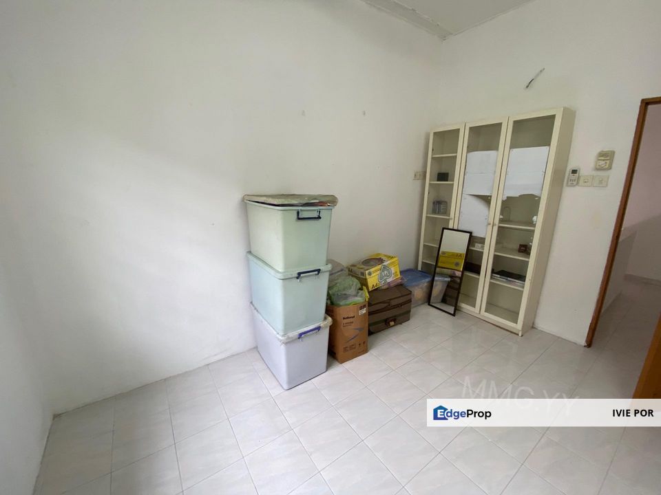 Taman Klang Utama Klang Terraced House For Sale 18x55 Double Storey , Selangor, Klang