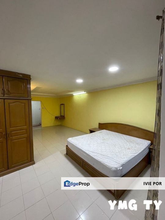 Taman Palm Grove  Klang Terraced House For Sale 20x80 Double Storey, Selangor, Klang