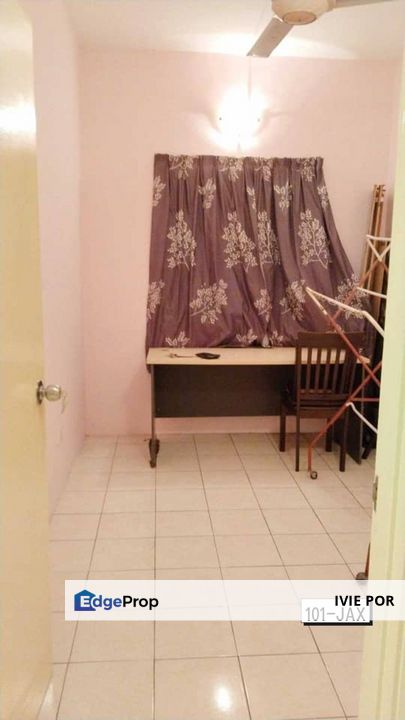 Bayu Villa Apartment Bayu Perdana Klang For Sale 1038sqft Partial Furnished, Selangor, Klang