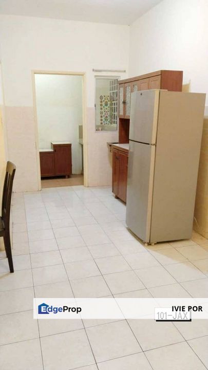 Bayu Villa Apartment Bayu Perdana Klang For Sale 1038sqft Partial Furnished, Selangor, Klang