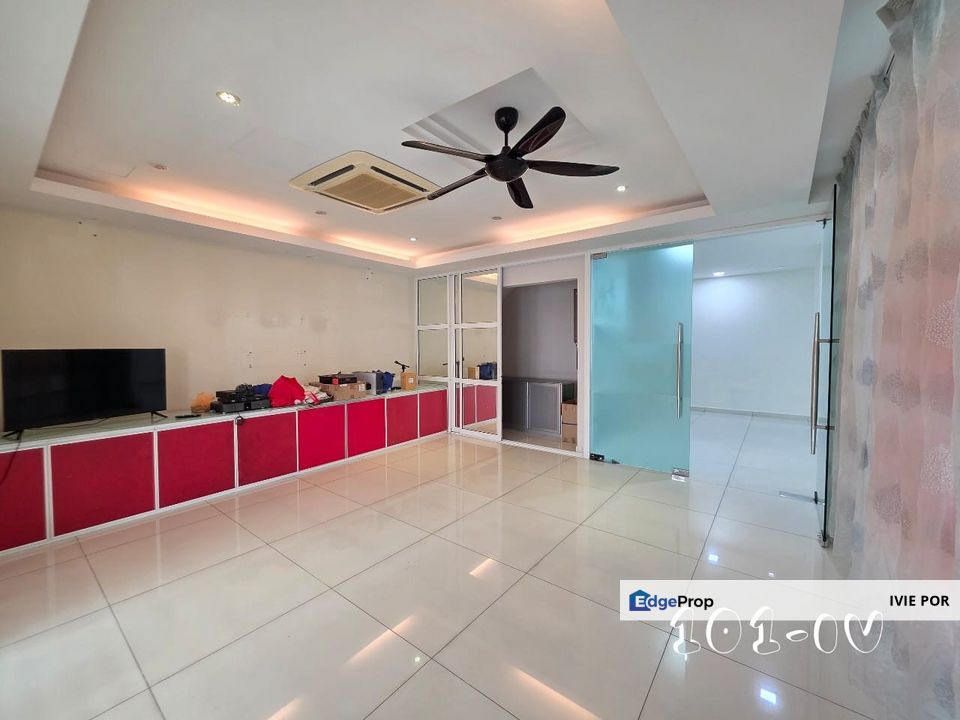 Bandar Bukit Tinggi 2 Klang Semi D For Sale End Lot 5800sqft Double Storey, Selangor, Klang