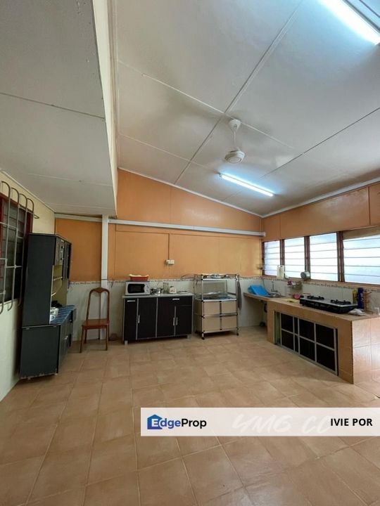 Teluk Gadong Klang Terraced House For Sale 22x85 Single Storey, Selangor, Klang
