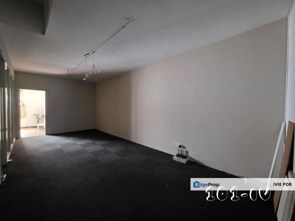 Bandar Botanic Klang Office For Rent 22x80 1st Floor Prime Location, Selangor, Klang