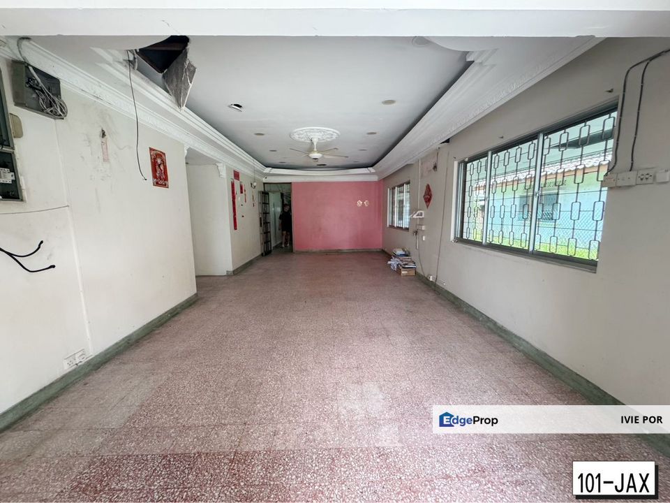 Taman Palm Grove Klang Bungalow For Sale 50x90 Single Storey, Selangor, Klang