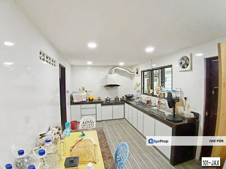 Taman Palm Grove Klang Terraced House For Sale End Lot 20x80 Double Storey, Selangor, Klang