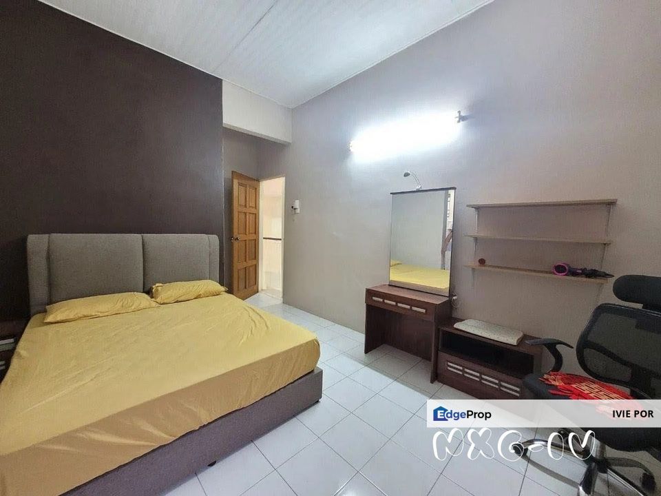 Taman Mesra Klang Semi D For Sale 28x88 Double Storey, Selangor, Klang