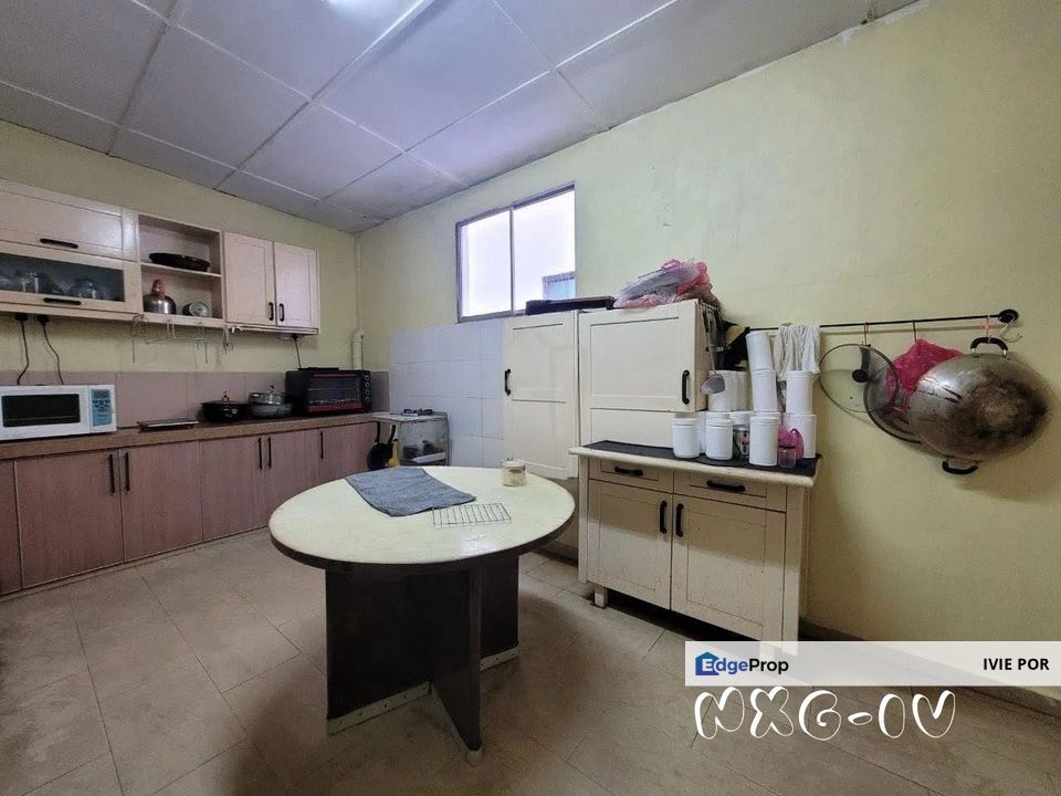 Taman Mesra Klang Semi D For Sale 28x88 Double Storey, Selangor, Klang