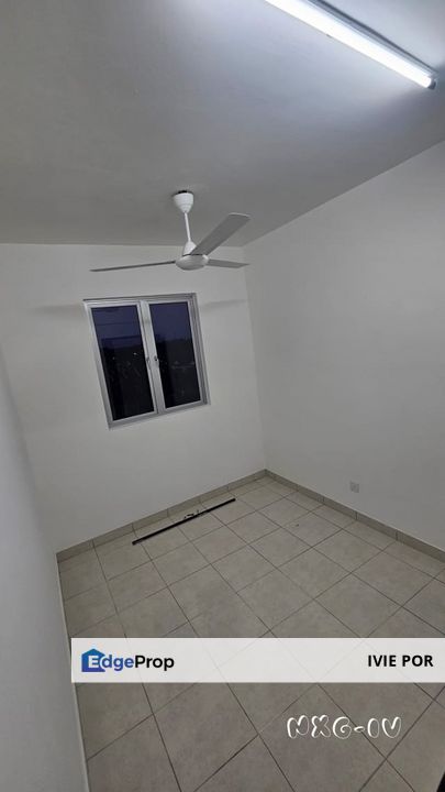 Brand New Unit Adenia Apartment Partial Furnished Klang , Selangor, Klang